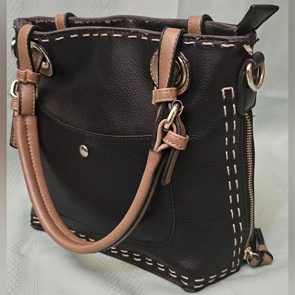 Simply Noelle Black Shoulder Bag - Picture 8 of 11